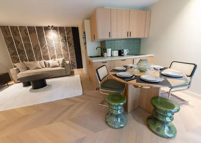 Basfroi Cosy Apartment 2